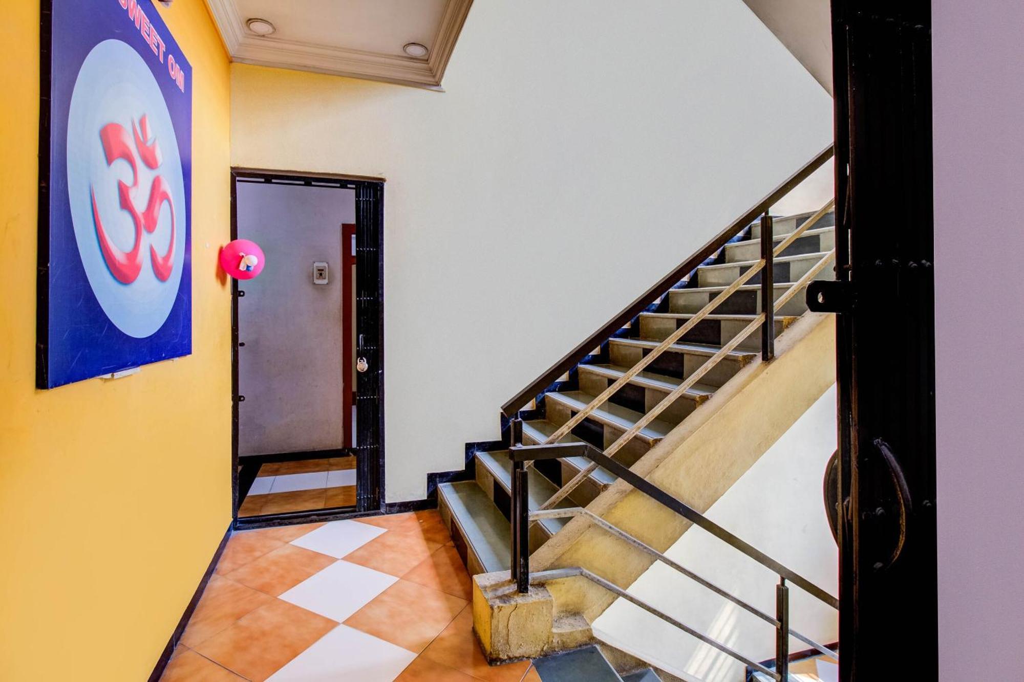 נאסיק Hotel O Sri Jai Palace מראה חיצוני תמונה