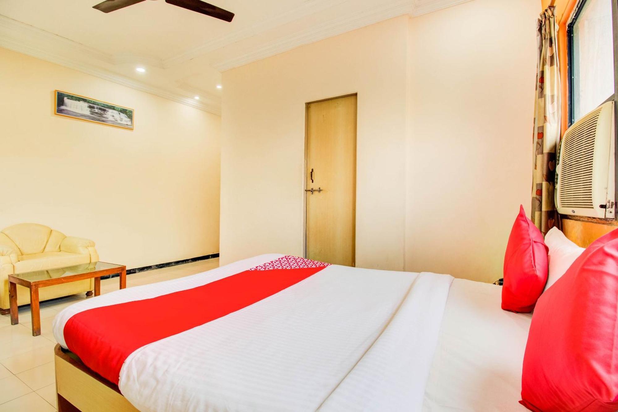 נאסיק Hotel O Sri Jai Palace מראה חיצוני תמונה